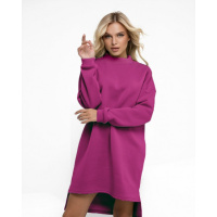 Малиновое утепленное флисом асимметричное платье