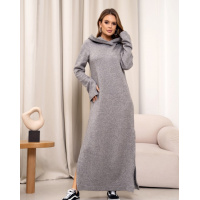 Длинное серое платье с капюшоном