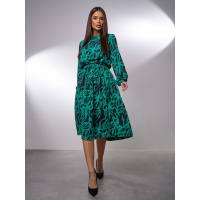 Зелено-черное платье с длинными рукавами