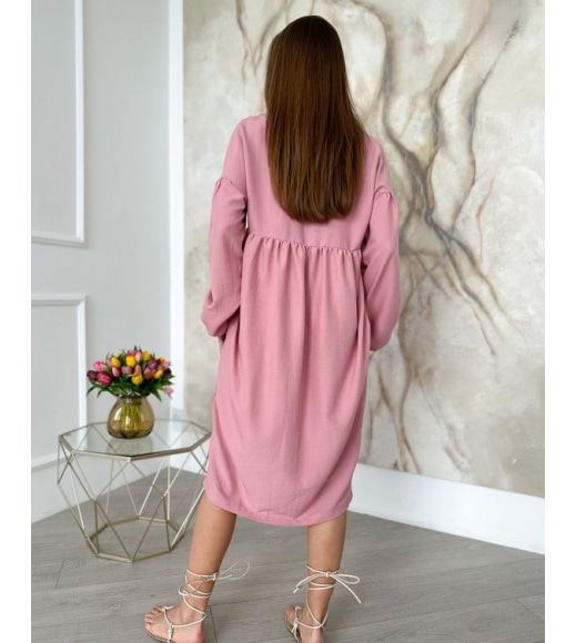 Свободное розовое платье с V-образной горловиной
