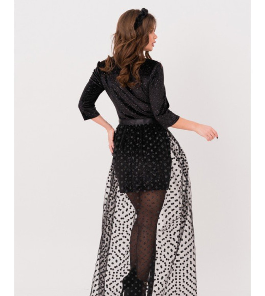 Чорна велюрова сукня з сітчастою знімною баскою