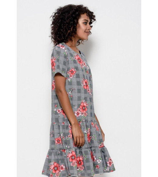 Серое клетчатое платье из софта с цветочным принтом и воланами на подоле