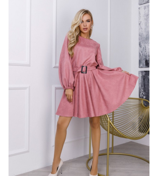 Рожева замшева приталена сукня