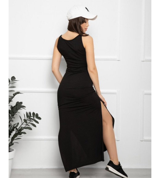 Черное длинное платье с боковыми разрезами