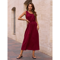 Льняное платье цвета бургунди с разрезом на пуговицах