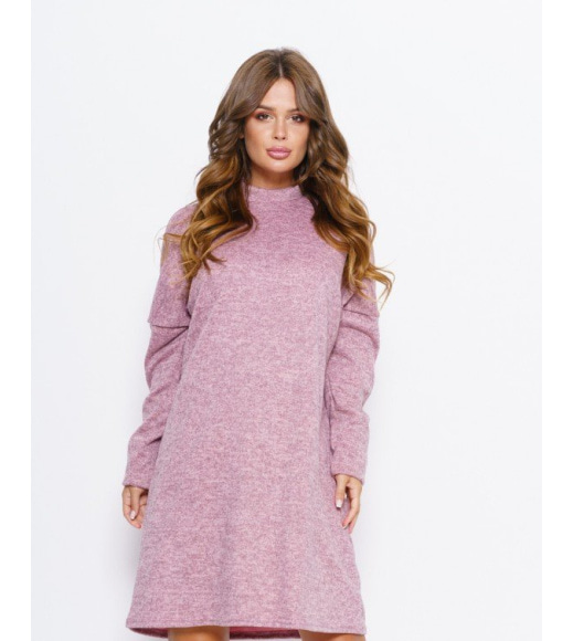 Розовое ангоровое свободное платье с воротником-стойкой
