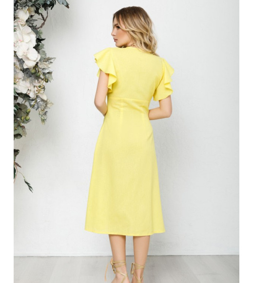Желтое коттоновое платье на пуговицах