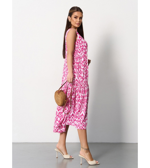 Малиновое хлопковое платье-трапеция с орнаментом