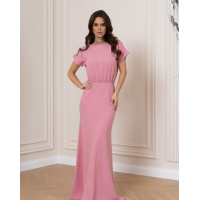 Розовое платье макси длины