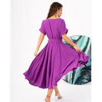 Фиолетовое платье с расклешенной юбкой
