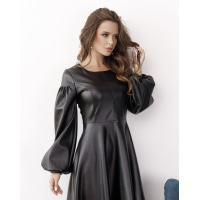 Чорне шкіряне плаття з довгими рукавами