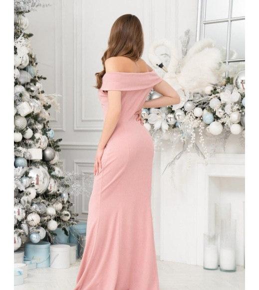 Розовое вечернее платье-годе с открытыми плечами