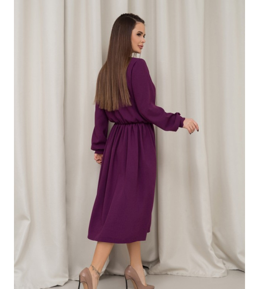 Фіолетова класична сукня з довгими рукавами