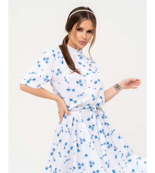 Біла сукня-сорочка з квітковим блакитним принтом
