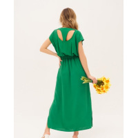 Зеленое платье с фигурным вырезом на спинке