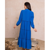 Синее длинное платье-трапеция с рюшами
