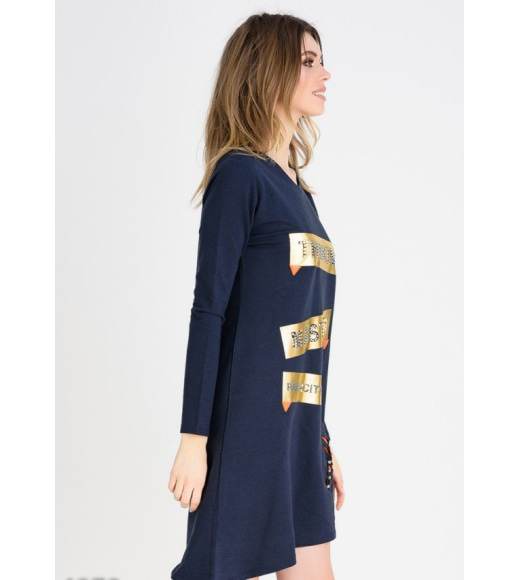 Синее асимметричное платье-туника с золотым принтом