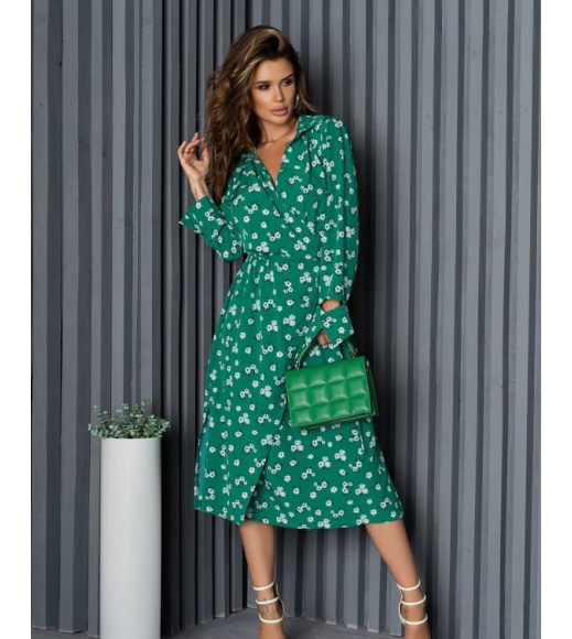 Зеленое платье-халат с разрезами