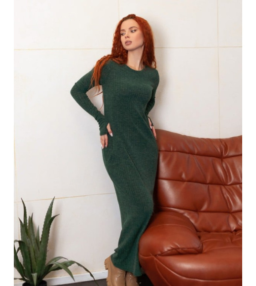 Зеленое ангоровое платье макси длины