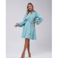 Мятное платье кроя на запах с вышивкой