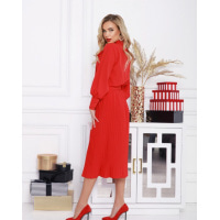 Червона сукня-сорочка з плісированим низом