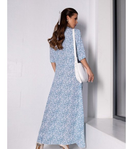 Голубое цветочное платье-рубашка макси длины