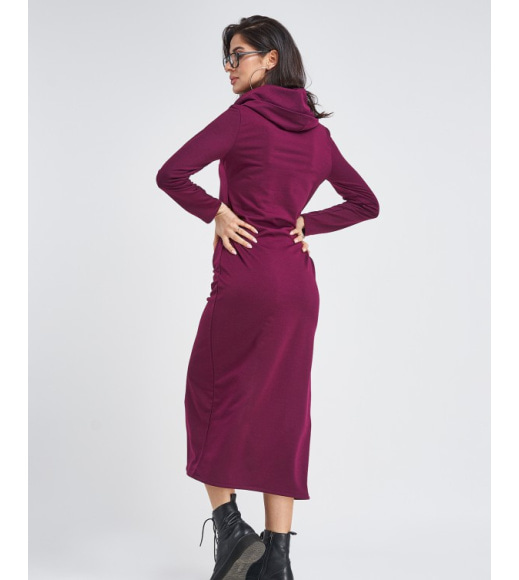 Длинное трикотажное фиолетовое платье с боковой молнией