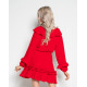 Красное приталенное платье с длинными рукавами