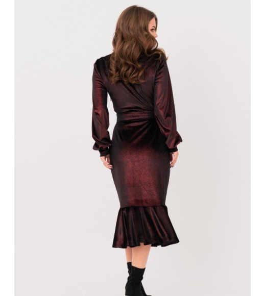 Черное велюровое платье с бордовым переливом