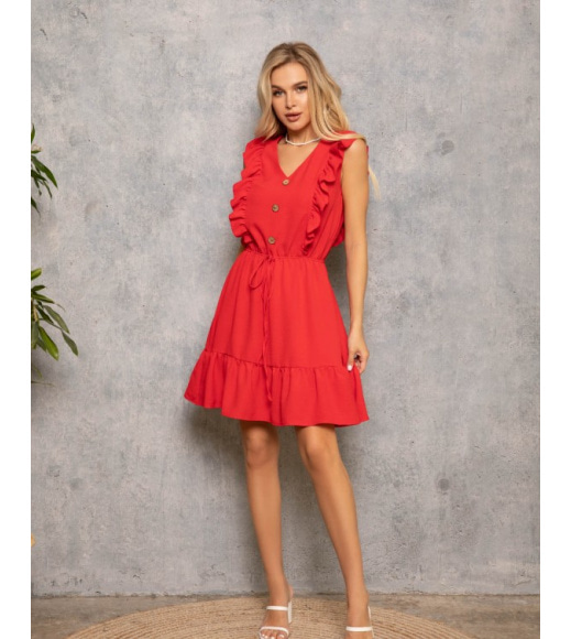 Червона сукня з рюшами і воланом