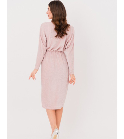 Розовое приталенное нарядное платье с люрексом