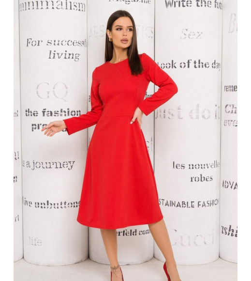 Червоне класичне плаття з довгими рукавами