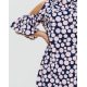 Сине-розовое короткое платье с открытыми плечами