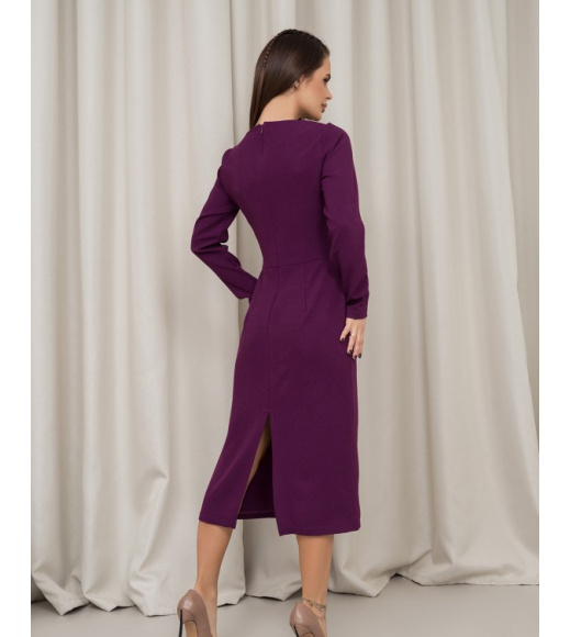 Фиолетовое классическое платье с разрезом