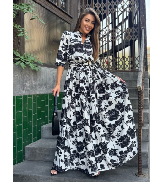 Принтованное длинное платье бело-черного цвета