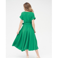 Зелена класична сукня з розкльошеним низом