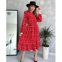 Красное платье с рюшами и воланом