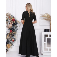 Классическое черное платье с длиной в пол