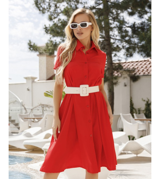 Красное платье-рубашка с короткими рукавами