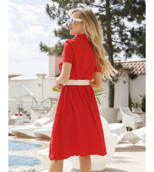 Червона сукня-сорочка з короткими рукавами