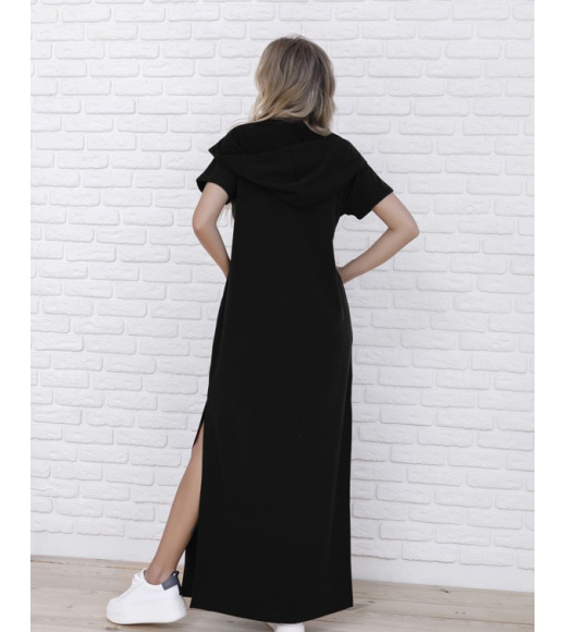 Черное трикотажное длинное платье с капюшоном