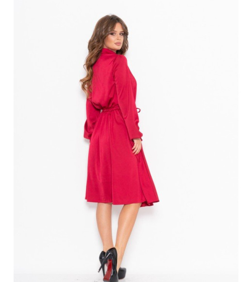 Червоне сатинове плаття з гудзиками і куліскою