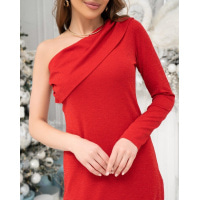 Червона сукня з драпіруванням та відкритим плечем