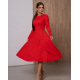 Красное фактурное классическое платье с пуговицами
