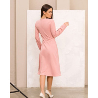 Рожеве класичне плаття з довгими рукавами