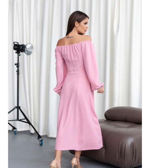 Розовое ретро платье с разрезом