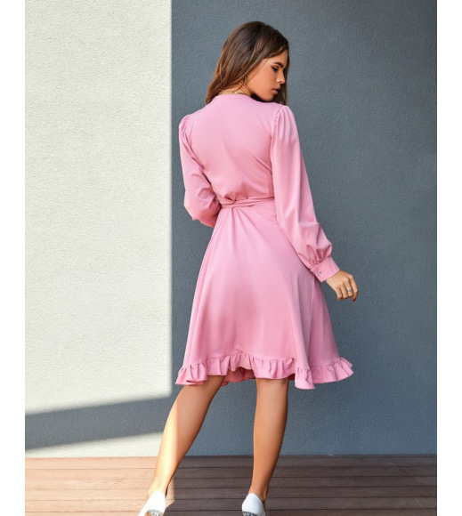 Рожеве класичне плаття крою на запах