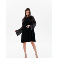 Черное платье-трапеция с блестящими рукавами