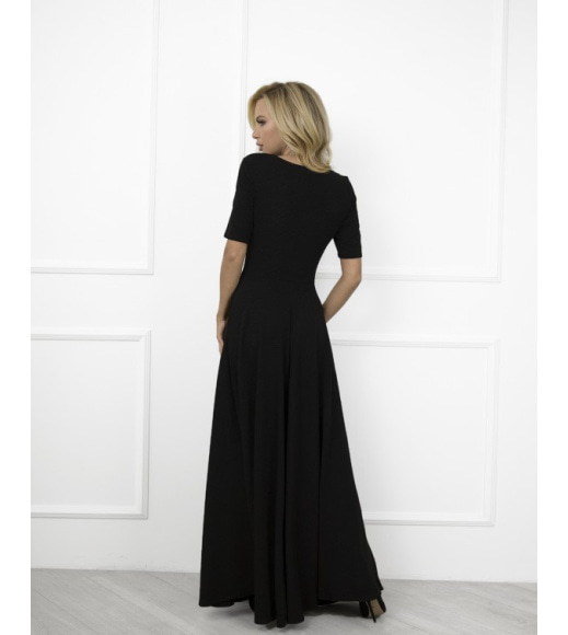 Чорне фактурне класичне плаття в підлогу