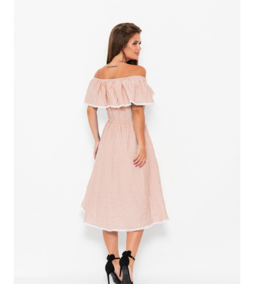 Розовое платье с отворотом и карманами